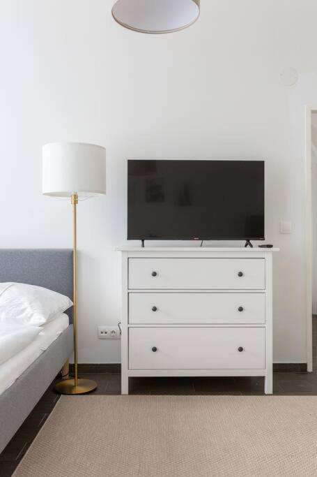 Free Parking I 500 Mbit Wifi I Kingsize Bed Apartment Wien